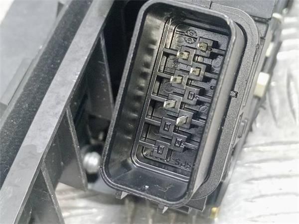 CERRADURA PUERTA DEL. DCHA. Ford C Max 1.6 TDCI (90CV) (2006 2010) (66 KW) - 33731 / HHDA
