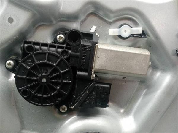 MOTOR ELEVALUNAS TRA. DCHO. Fiat Croma 1.9 JTD (194) 150CV (2005-2011) (110 KW) - 33742 / 939A2000