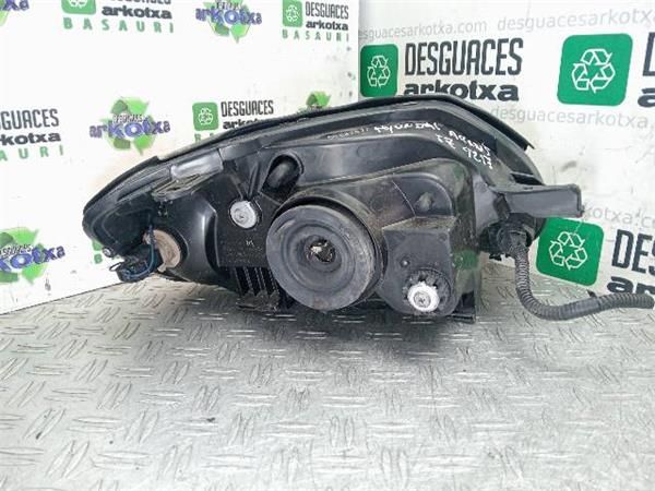 FARO DEL. IZDO. Hyundai Accent 1.3 G II (86CV) (2000 2005) (63 KW) - 33868 / 4EA