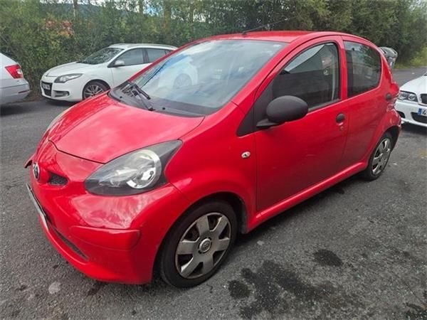 FARO DEL. IZDO. Toyota Aygo 1.0 G VVT-I (B10) 68CV (2005-2014) (50 KW) - 33937 / 1KR