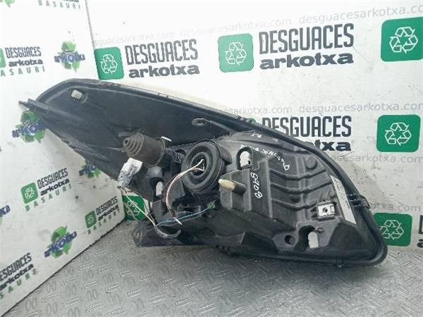 FARO DEL. IZDO. Dacia Sandero 1.5 DCI (BS) 86CV (2008-2012) (63 KW) - 33954 / K9K B7