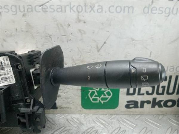 MANDO MULTIFUNCION Dacia Sandero 1.5 DCI (BS) 86CV (2008-2012) (63 KW) - 33990 / K9K B7