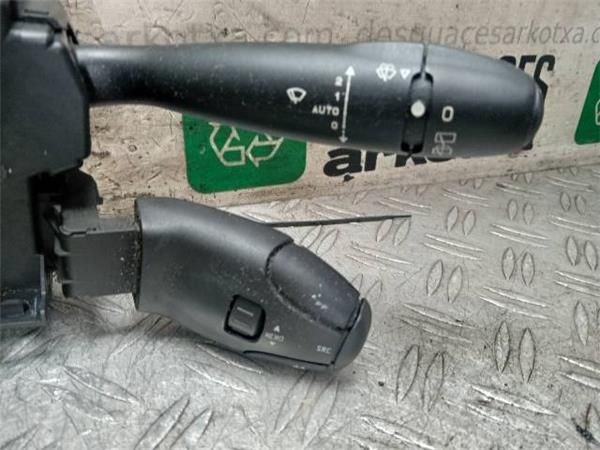 MANDO MULTIFUNCION Peugeot 206 1.4 G (75CV) (2002 2007) (55 KW) - 34206 / 96605675XT