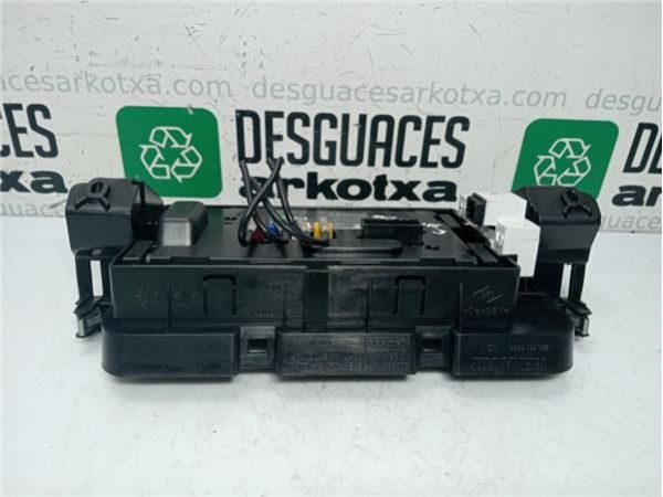 PANTALLA NAVEGADOR Renault Megane 1.5 DCI III (90CV) (2008 2022) (66 KW) - 34288 / K9K H8