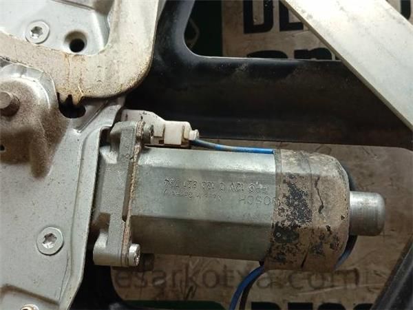 MOTOR ELEVALUNAS DEL. DCHO. Mercedes Sprinter 2.2 CDI 3T (903) 311 109CV (2000-2006) (80 KW) - 34386 / 611981
