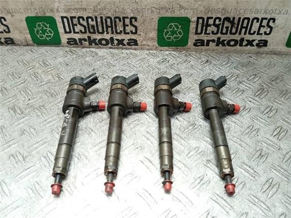 INYECTOR Opel Astra 1.9 CDTI H GTC (120CV) (2005 2010) (88 KW) - 34393 / Z19DT