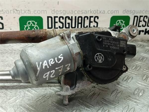 MOTOR LIMPIAPARABRISAS DEL. Toyota Yaris 1.4 D (90CV) (2005 2012) (66 KW) - 34475 / 1ND