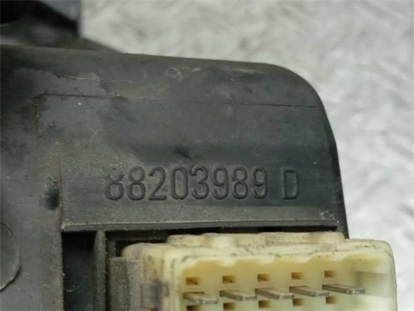 FARO DEL. DCHO Peugeot 306 1.6 G (7B) SEDAN 98CV (2000-2002) (72 KW) - 34521 / NFT