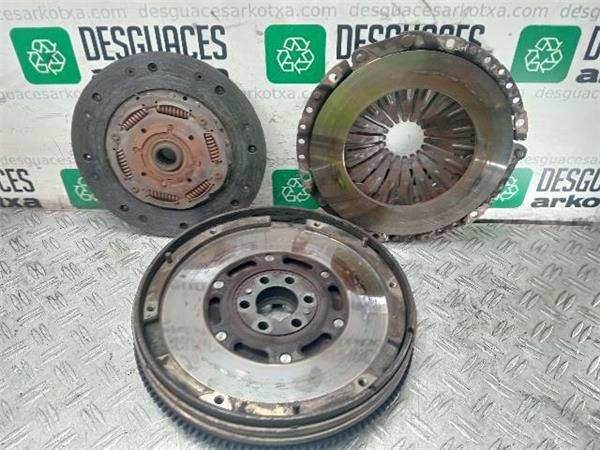 KIT EMBRAGUE COMPLETO Volkswagen Passat 1.9 TDI (110CV) (1996 2000) (81 KW) - 34828 / AFN