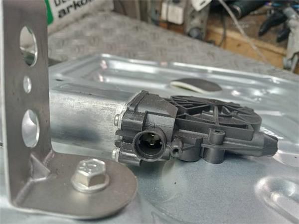 ELEVALUNAS ELECTRICO DEL. DCHO. Nissan Qashqai 1.5 DCI (J10) 110CV (2010-2014) (81 KW) - 34894 / K9K