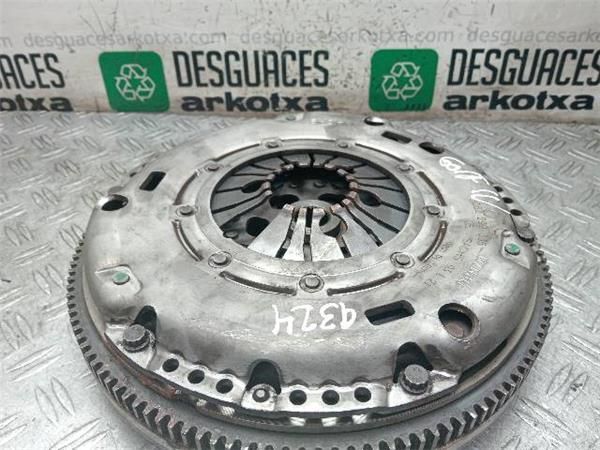 KIT EMBRAGUE COMPLETO Volkswagen Golf 1.9 TDI (110CV) (1997 2004) (81 KW) - 34976 / ASV