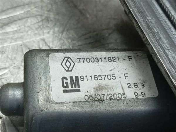 MOTOR ELEVALUNAS DEL. DCHO. Nissan Primastar 1.9 DCI (100CV) (2002 2022) (74 KW) - 35248 / F9Q U7