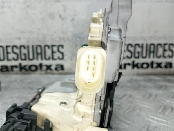 CERRADURA PUERTA DEL. DCHA. Volkswagen Passat 2.0 TDI VARIANT (3C) 140CV (2005-2010) (103 KW) - 35330 / BKP