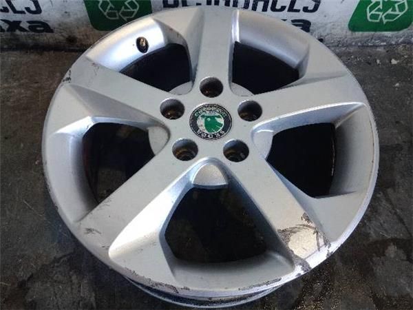 LLANTA Skoda Octavia 1.6 TDI II (105CV) (2009 2013) (77 KW) - 35445 / CAY