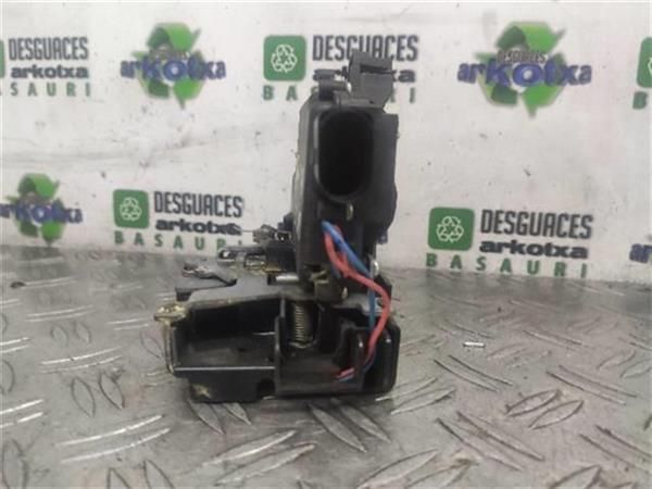 CERRADURA PUERTA DEL. DCHA. Volkswagen Golf 1.6 (74 KW) - 5314 / AKL 2