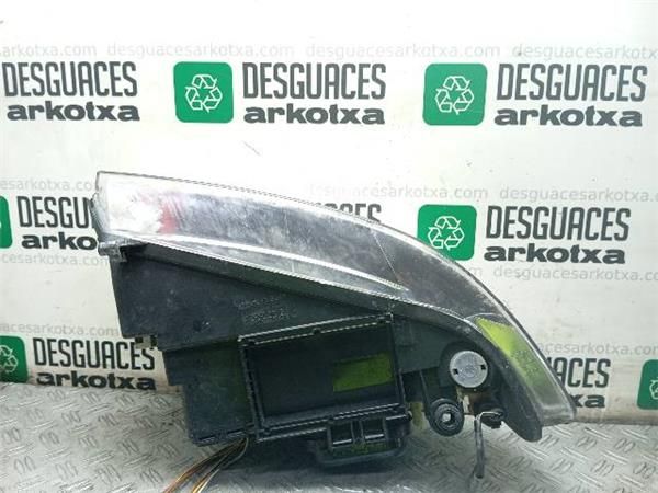FARO DEL. IZDO. Audi A4 1.9 TDI FAMILIAR 116CV) (2000 2000) (85 KW) - 35539 / AJM