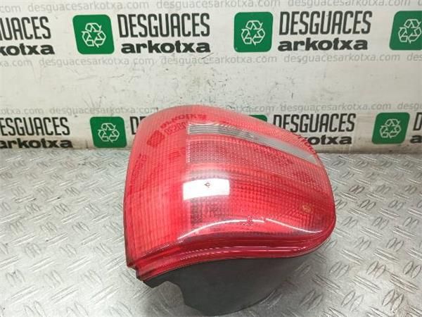 PILOTO TRA. DCHO. Audi A4 1.9 TDI FAMILIAR 116CV) (2000 2000) (85 KW) - 35541 / AJM