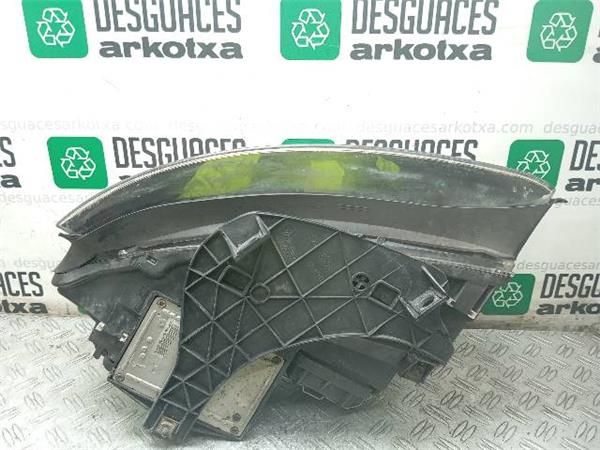 FARO XENON DCHO. Audi A4 1.9 TDI B6 AVANT 8E5 (130CV)(2000 2004) (96 KW) - 35544 / AVF