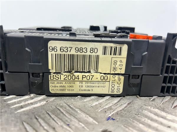 CAJA FUSIBLES/RELE Peugeot Expert 2.0 HDI (G9) 227 L1H1 120CV (2007-2011) (88 KW) - 35624 / 9663798380