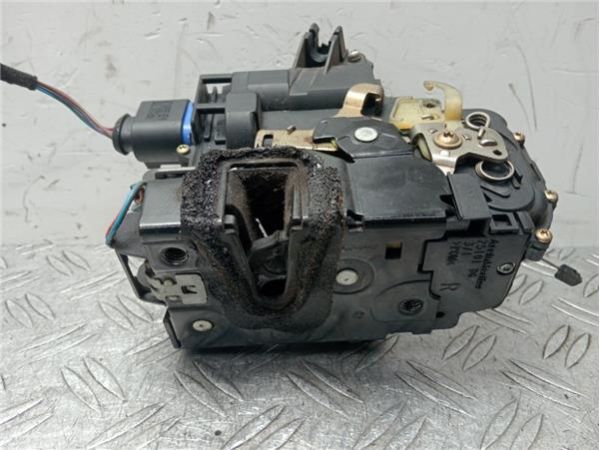 CERRADURA PUERTA DEL. DCHA. Skoda Fabia (5J2)(2007-) 1.4 Young [1,4 Ltr. - 59 kW TDI] - 35864 / 16BQ3B1837016BQ