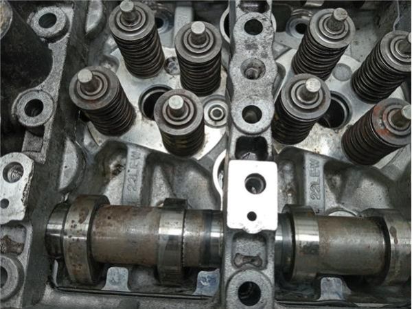 CULATA Ford Transit Combi (TT9)(2006-) 2.2 FT 260 corto [2,2 Ltr. - 81 kW TDCi CAT] - 36102 / 6C10-6K537-AB