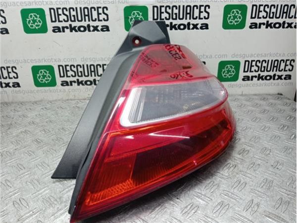 PILOTO TRA. DCHO. Renault Megane II Berlina 3P (10.2002-) 1.9 Dynamique Confort [1,9 Ltr. - 96 kW dCi Diesel FAP] - 3617