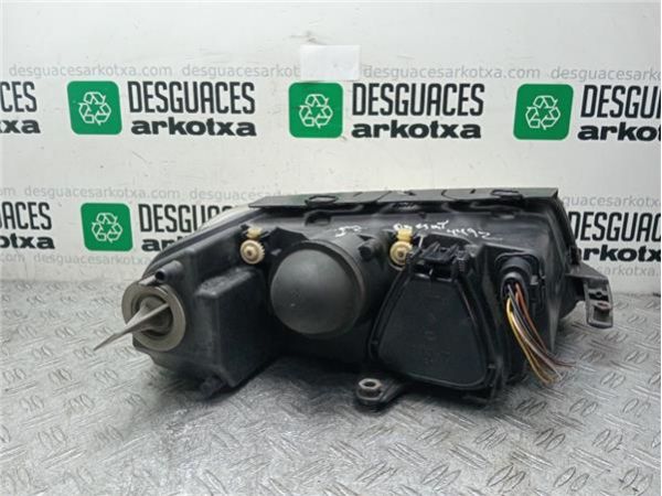 FARO DEL. IZDO. Volkswagen Passat Berlina (3B3)(2000-) 1.9 Trendline [1,9 Ltr. - 96 kW TDI] - 36199 / 3B0941015AN