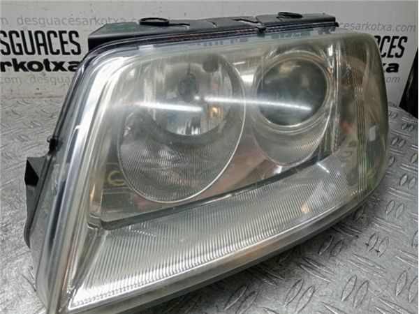 FARO DEL. IZDO. Volkswagen Passat Berlina (3B3)(2000-) 1.9 Trendline [1,9 Ltr. - 96 kW TDI] - 36199 / 3B0941015AN