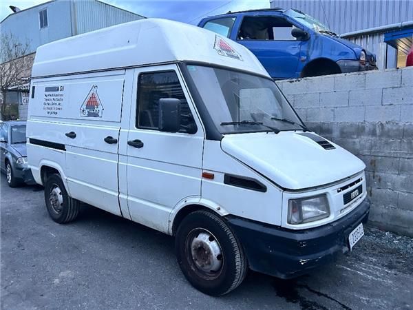 FARO DEL. IZDO. Iveco Daily Furgón 35 E 10 - 36477