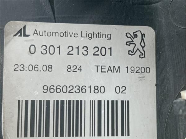 FARO DEL. IZDO. Peugeot 407 (2004-) 1.8 Confort [1,8 Ltr. - 92 kW 16V CAT (6FY / EW7A)] - 36777 / 0 301 213 201, 9660236