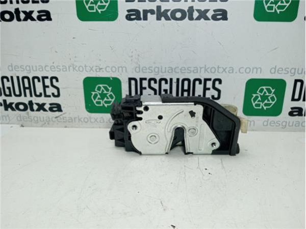 CERRADURA PUERTA DEL. IZDA. BMW Serie 3 Berlina (E90)(2004-) 2.0 320i [2,0 Ltr. - 110 kW 16V CAT (N46)] - 36857 / 720214
