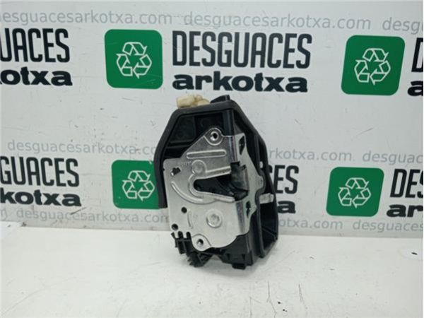 CERRADURA PUERTA DEL. IZDA. BMW Serie 3 Berlina (E90)(2004-) 2.0 320i [2,0 Ltr. - 110 kW 16V CAT (N46)] - 36857 / 720214