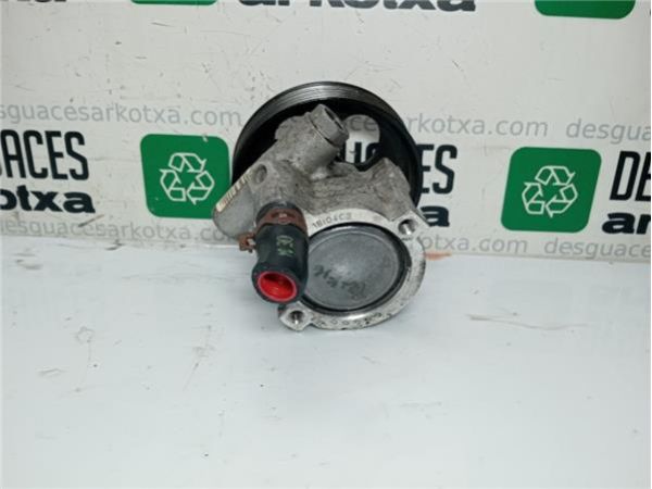 BOMBA DIRECCION Renault Laguna II Grandtour (KG0)(2001-) 1.9 Dynamique [1,9 Ltr. - 88 kW dCi Diesel] - 36930 / 820010008 2