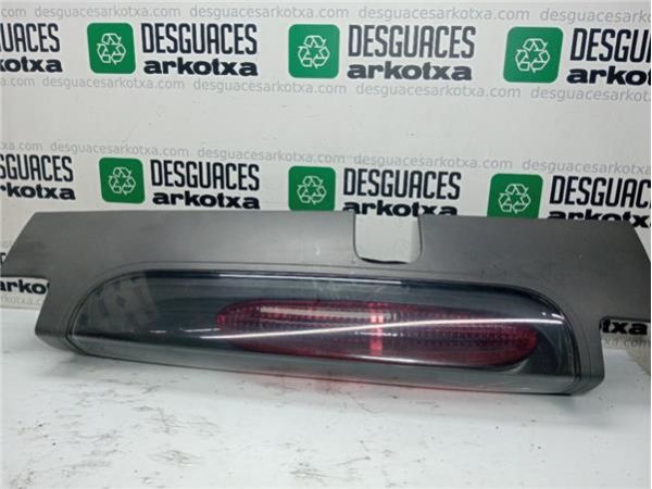 PILOTO TRA. DCHO. Renault Trafic II Combi (04.2001-) 1.9 27 CN Combi6 acristalado parcial [1,9 Ltr. - 74 kW Diesel] - 37