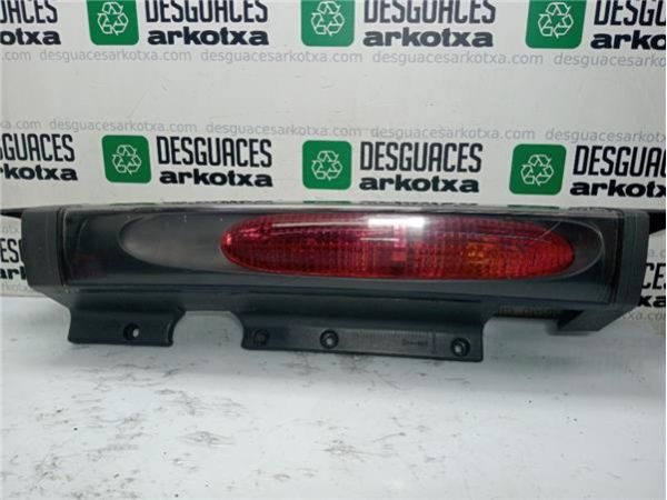PILOTO TRA. DCHO. Renault Trafic II Combi (04.2001-) 1.9 27 CN Combi6 acristalado parcial [1,9 Ltr. - 74 kW Diesel] - 37
