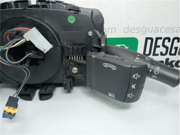MANDO MULTIFUNCION Renault Megane II Grandtour (2003-) 1.9 Dynamique Confort [1,9 Ltr. - 88 kW dCi Diesel] - 37048 / 618