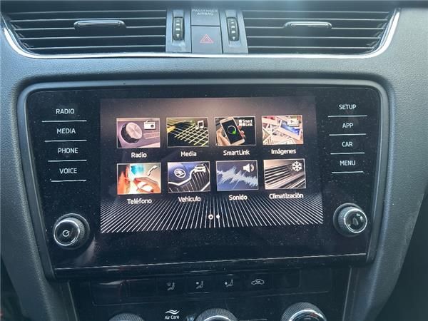 PANTALLA NAVEGADOR Skoda Octavia 1.6 TDI III (115CV) (2017 2022) (85 KW) - 37189 2