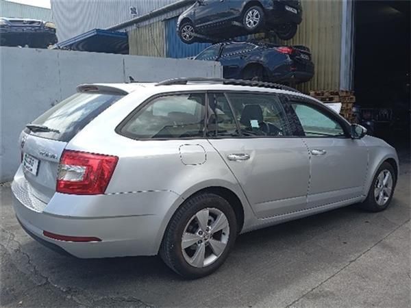 PARAGOLPES TRA. Skoda Octavia 1.6 TDI III (115CV) (2017 2022) (85 KW) - 37190
