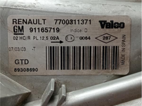 FARO DEL. IZDO. Renault Trafic II Combi (04.2001-) 1.9 27 CN Combi6 acristalado parcial [1,9 Ltr. - 74 kW Diesel] - 3790