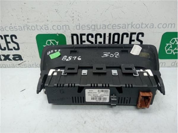 PANTALLA NAVEGADOR Peugeot 308 1.6 HDI SW (4C) 109CV (2007-2014) (80 KW) - 37944 / 9660525577, 9666483680-00