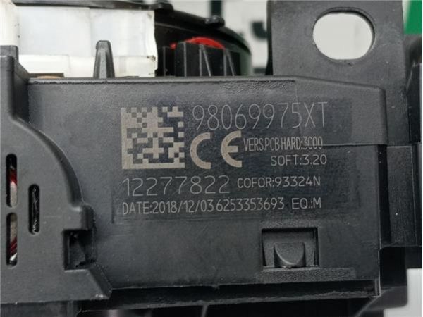 CONMUTADOR COLUMNA DIRECCION Peugeot 307 Berlina (S2)(06.2005-) 1.6 D-Sign [1,6 Ltr. - 80 kW 16V CAT (NFU / TU5JP4)] - 3