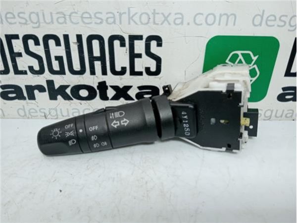 MANDO DE LUCES Nissan NV200 /Evalia (M20/M)(08.2009-) 1.5 NV200 Furgón Comfort [1,5 Ltr. - 66 kW dCi CAT] - 38146 / 144