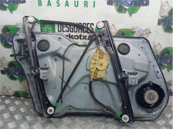 MOTOR ELEVALUNAS DEL. DCHO. Seat Leon (1M1)(11.1999-) 1.9 Stella [1,9 Ltr. - 66 kW TDI] - 38201 / 1M0837756