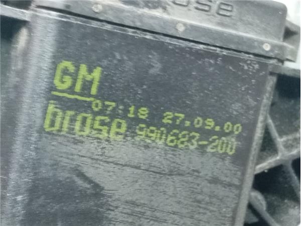 MOTOR ELEVALUNAS DEL. DCHO. Opel Astra G Coupe (2000-) 2.2 16V Edition [2,2 Ltr. - 108 kW 16V CAT (Z 22 SE)] - 38202