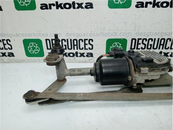 MOTOR LIMPIAPARABRISAS DEL. Volkswagen Passat Berlina (3C2)(2005-) 2.0 Advance [2,0 Ltr. - 103 kW TDI] - 38291 / 3C19554