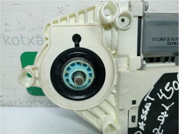 MOTOR ELEVALUNAS DEL. IZDO. Volkswagen Passat Berlina (3C2)(2005-) 2.0 Advance [2,0 Ltr. - 103 kW TDI] - 38293 / 1K09597