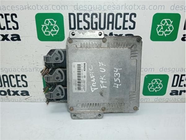 CENTRALITA MOTOR UCE Renault Trafic II Combi (04.2001-) 1.9 27 CN Combi6 acristalado parcial [1,9 Ltr. - 74 kW Diesel] -
