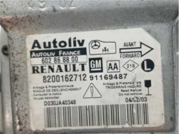 CENTRALITA AIRBAG Renault Trafic II Combi (04.2001-) 1.9 27 CN Combi6 acristalado parcial [1,9 Ltr. - 74 kW Diesel] - 38