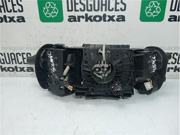 MANDO MULTIFUNCION Renault Scenic II (JM)(2003-) 1.6 Confort Dynamique [1,6 Ltr. - 83 kW 16V] - 38394 / 8200127728,  618