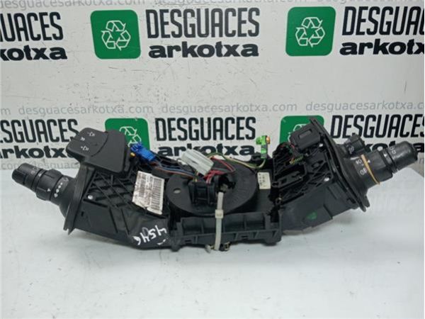MANDO MULTIFUNCION Renault Scenic II (JM)(2003-) 1.6 Confort Dynamique [1,6 Ltr. - 83 kW 16V] - 38394 / 8200127728,  618